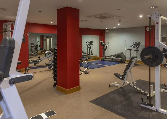 The Crown London Hotel, Cricklewood North West London, Worldhotels Distinctive
